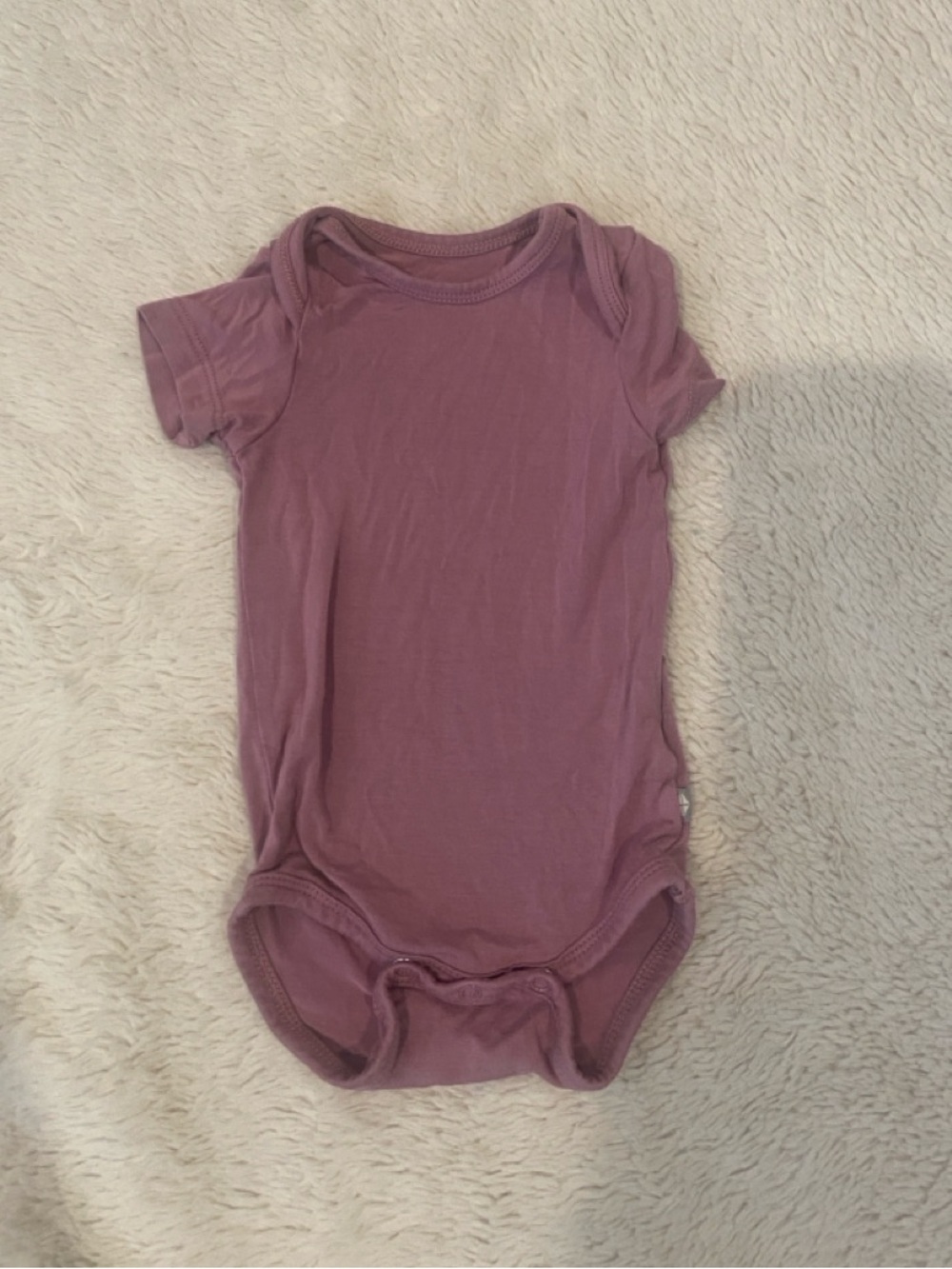 Kyte Baby Bamboo Dusty Mauve Bodysuit 0-3 Months Short Sleeve Basic